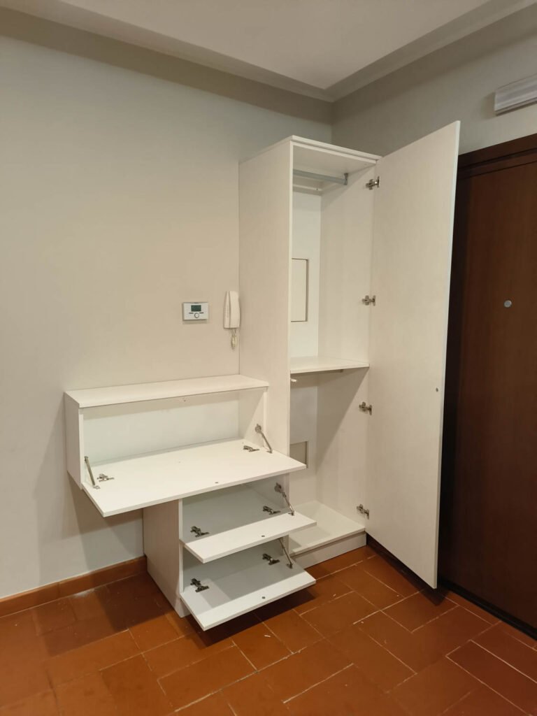 Mobile armadio di Carolina