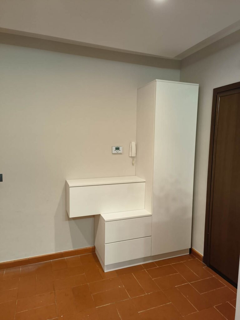 Mobile armadio di Carolina